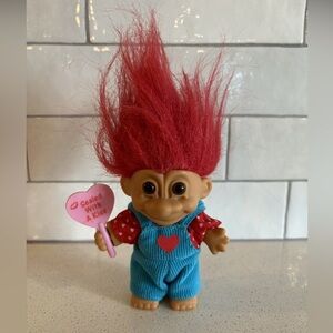 RUSS TROLL - HOLDING SIGN💋SEALED WITH A KISS 💋 VINTAGE